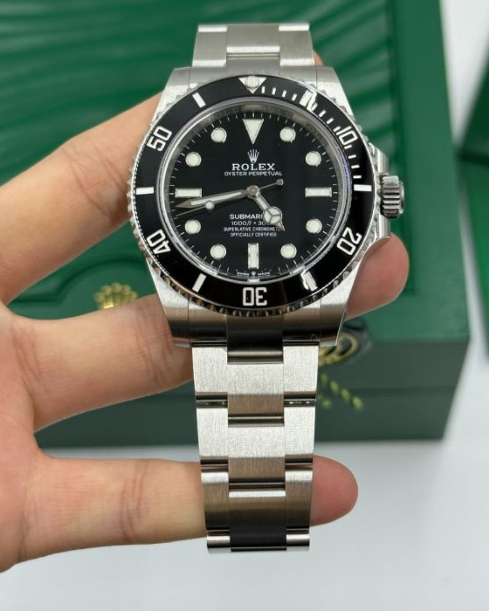 Rolex Submariner 41mm Oystersteel Watch | M124060-0001